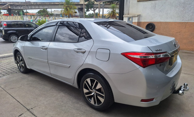 Toyota Corolla GLi 1.8 Flex 16V  Aut. 2017 Gasolina-4
