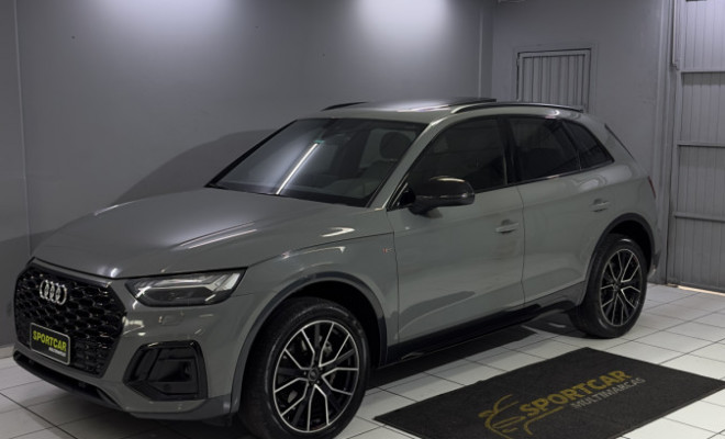 Audi Q5 S-Line Black 2.0 TFSI Quat. S-Tronic 2022 Híbrido-0