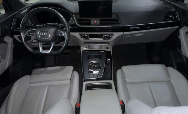 Audi Q5 S-Line Black 2.0 TFSI Quat. S-Tronic 2022 Híbrido-2