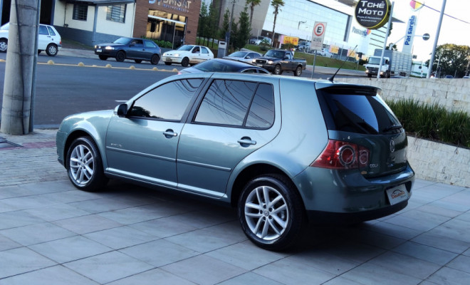 VW - VolksWagen Golf Sportline 1.6 Mi Total Flex 8V 4p 2009 Flex-2