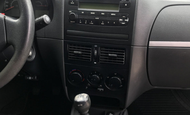 Fiat Palio ELX 1.0 Fire/30 Anos F. Flex 8V 4p 2010 Flex-8