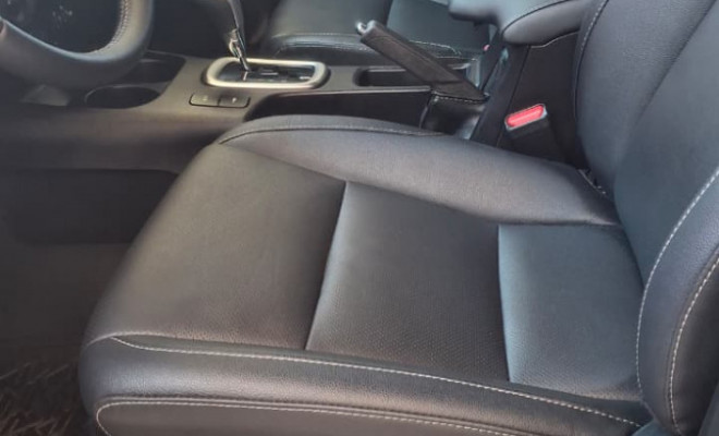 Toyota Hilux CD SRX 4x4 2.8 TDI 16V Diesel Aut. 2025 Diesel-9