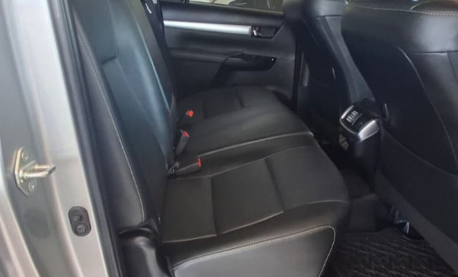 Toyota Hilux CD SRX 4x4 2.8 TDI 16V Diesel Aut. 2025 Diesel-10