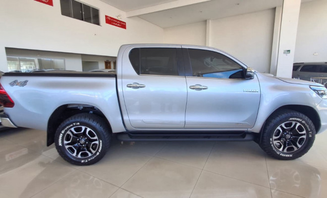 Toyota Hilux CD SRX 4x4 2.8 TDI 16V Diesel Aut. 2025 Diesel-5