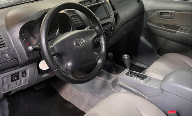 Toyota Hilux CD SRV D4-D 4x4 3.0  TDI Dies 2008 Diesel-1