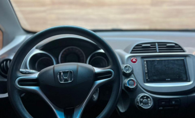 Honda Fit LX 1.4/ 1.4 Flex 8V/16V 5p Aut. 2011 Flex-5