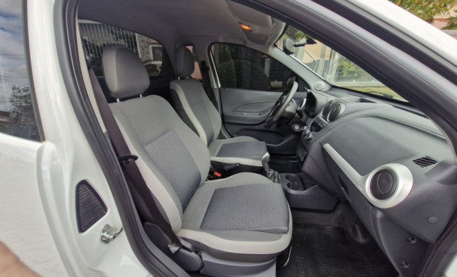 GM - Chevrolet MONTANA LS 1.4 ECONOFLEX 8V 2p 2018 Flex-5
