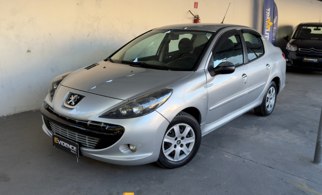 Peugeot 207 Sedan Passion XR 1.4 Flex 8V 4p 2012 Flex-3