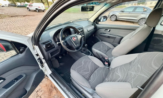 Fiat Strada Working 1.4 mpi Fire Flex 8V CD 2014 Flex-5