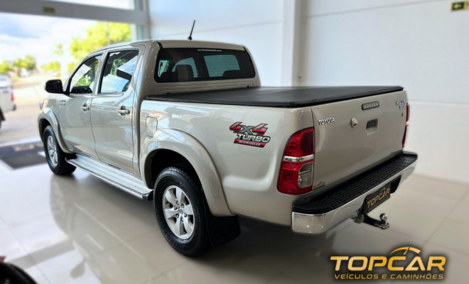 Toyota Hilux CD SRV D4-D 4x4 3.0 TDI Diesel Aut 2013 Diesel-4