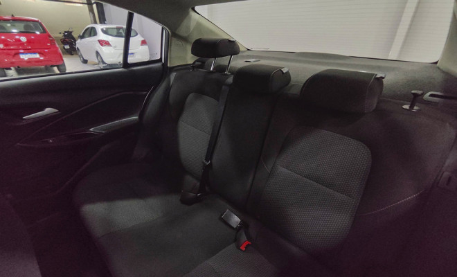 Onix Sedan Plus LT 1.0 12V Mec. 2025-8