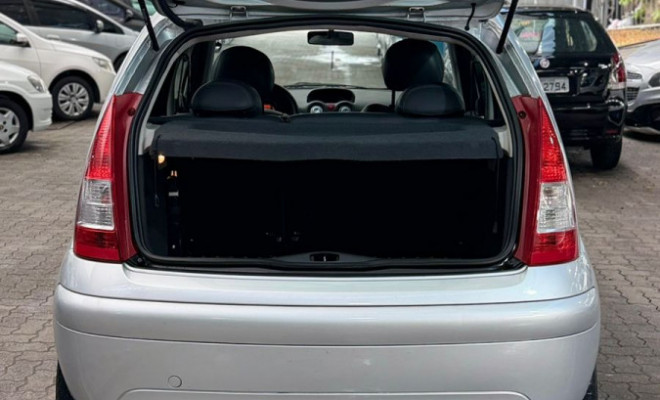 Citroën C3 GLX 1.4/ GLX Sonora 1.4 Flex 8V 5p 2011 Flex-10