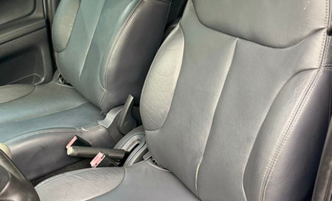 Citroën C3 GLX 1.4/ GLX Sonora 1.4 Flex 8V 5p 2011 Flex-8