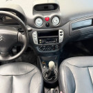 Citroën C3 GLX 1.4/ GLX Sonora 1.4 Flex 8V 5p 2011 Flex-6