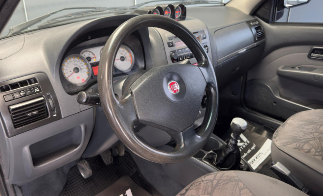 Fiat Strada Adventure 1.8/ 1.8 LOCKER Flex CE 2010 Flex-0