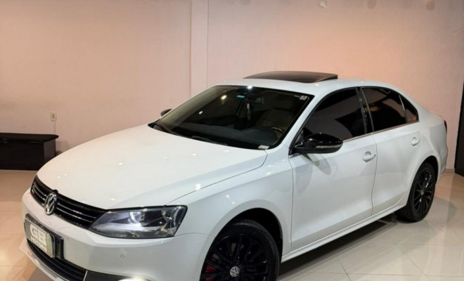 VW - VolksWagen JETTA Highline 2.0 TSI 16V 4p Tiptronic 2014 Gasolina