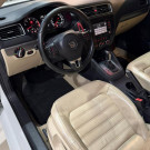 VW - VolksWagen JETTA Highline 2.0 TSI 16V 4p Tiptronic 2014 Gasolina-4