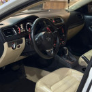 VW - VolksWagen JETTA Highline 2.0 TSI 16V 4p Tiptronic 2014 Gasolina-12