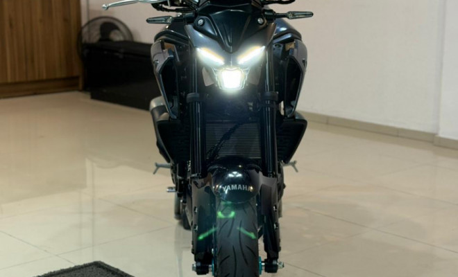 YAMAHA MT-03 321/ABS 2025 Gasolina-12