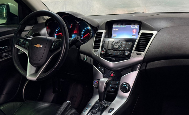 GM - Chevrolet CRUZE HB Sport LTZ 1.8 16V FlexP. 5p Aut 2014 Flex-5
