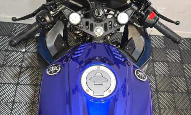 YAMAHA YZF R-15 155 ABS 2024 Gasolina-2