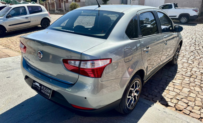 Fiat Grand Siena ATTRAC. 1.4 EVO F.Flex 8V 2015 Flex-4