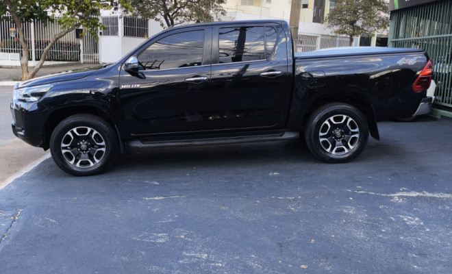 Toyota Hilux CD SRX 4x4 2.8 TDI 16V Diesel Aut. 2021 Diesel-1