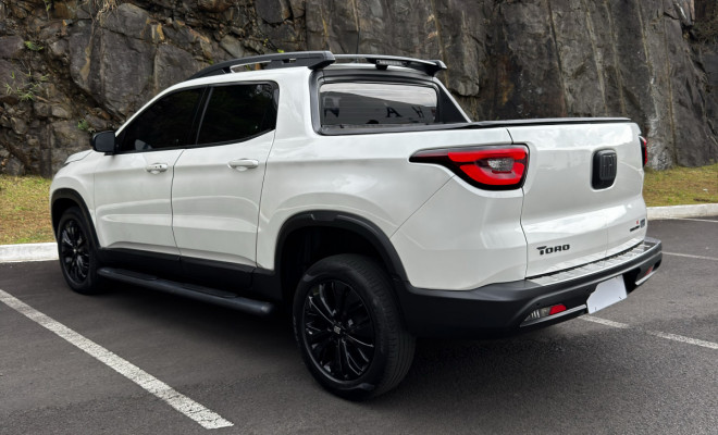 Fiat Toro Volcano 1.3 T270 4x2 Flex Aut. 2024 Flex-2