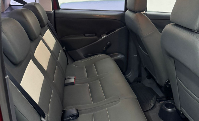 Fiat Idea ATTRACTIVE 1.4 Fire Flex 8V 5p 2012 Flex-9