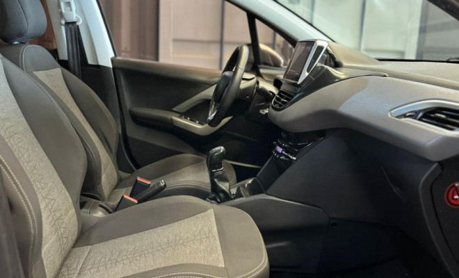 Peugeot 208 Allure 1.2 Flex 12V 5p Mec. 2018 Flex-13