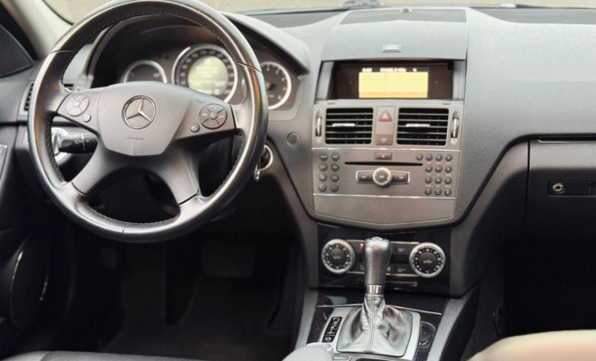 Mercedes-Benz C-200 Kompressor Avant.1.8 16V Aut 2010 Gasolina-11