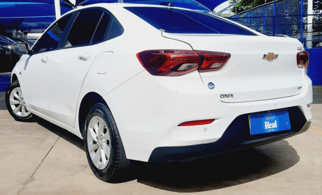 GM - Chevrolet ONIX SEDAN Plus LT 1.0 12V Flex 4p Mec. 2020 Flex-4