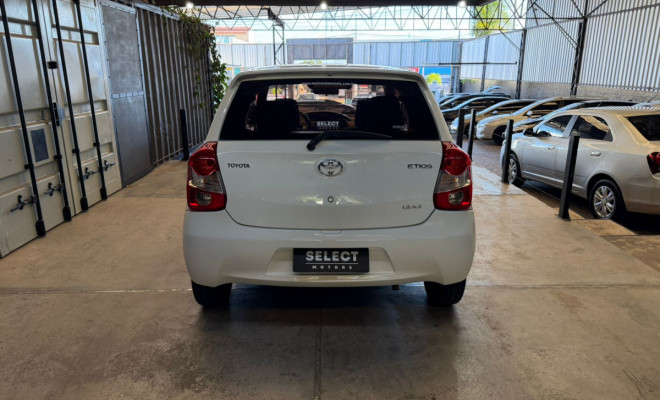 Toyota ETIOS XS  1.3 Flex 16V 5p Mec. 2013 Flex-4