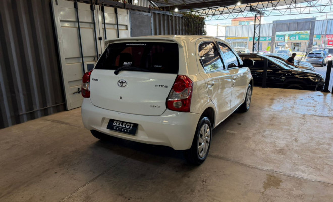 Toyota ETIOS XS  1.3 Flex 16V 5p Mec. 2013 Flex-3