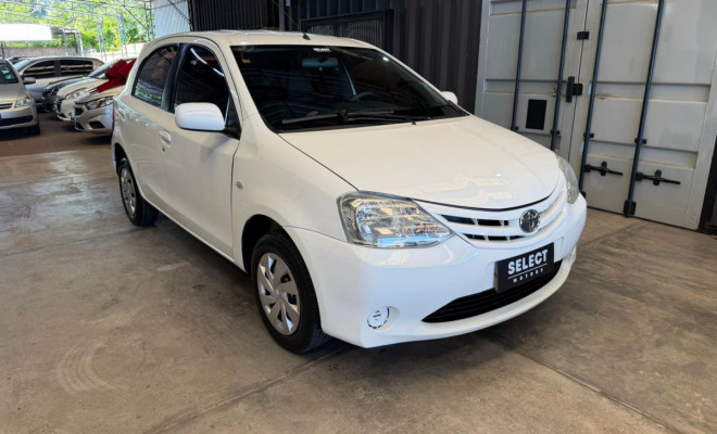 Toyota ETIOS XS  1.3 Flex 16V 5p Mec. 2013 Flex-0
