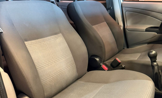 Toyota ETIOS XS  1.3 Flex 16V 5p Mec. 2013 Flex-12