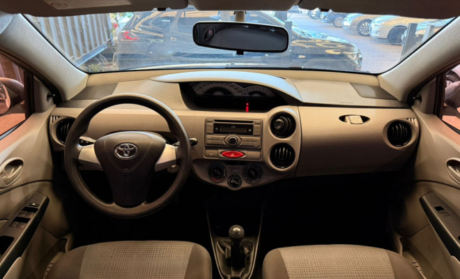 Toyota ETIOS XS  1.3 Flex 16V 5p Mec. 2013 Flex-5