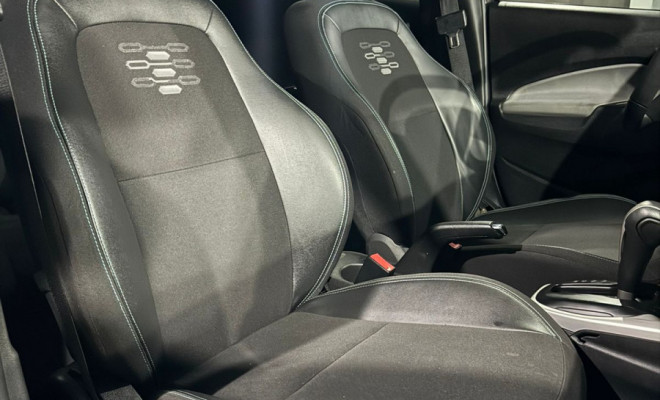 GM - Chevrolet ONIX HATCH LT 1.4 8V FlexPower 5p Aut. 2019 Flex-12