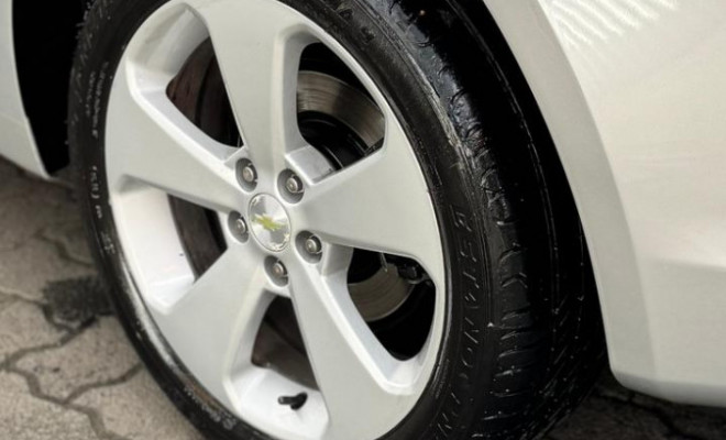 GM - Chevrolet CRUZE LT 1.8 16V FlexPower 4p Mec. 2013 Flex-10