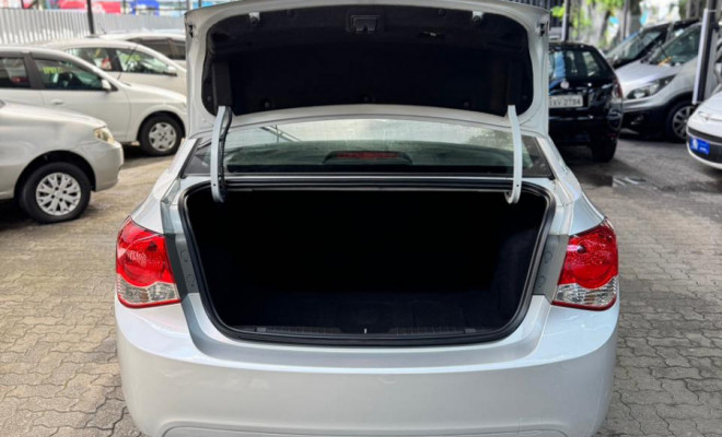 GM - Chevrolet CRUZE LT 1.8 16V FlexPower 4p Mec. 2013 Flex-11