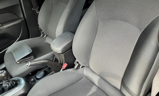 GM - Chevrolet CRUZE LT 1.8 16V FlexPower 4p Mec. 2013 Flex-8
