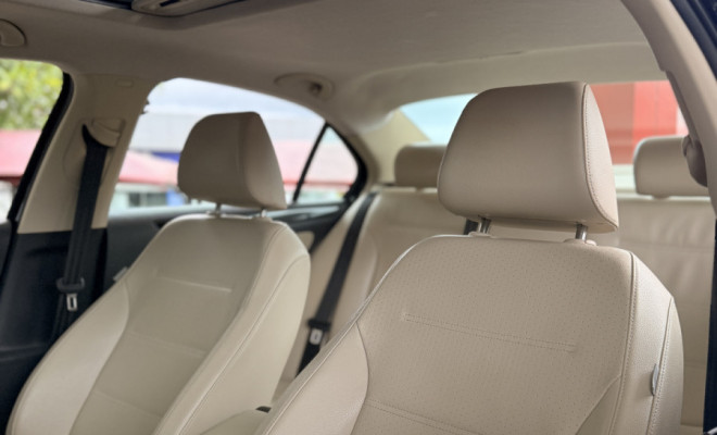 VW - VolksWagen JETTA Comfortline 2.0 T.Flex 8V 4p Tipt. 2013 Flex-8