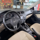 VW - VolksWagen JETTA Comfortline 2.0 T.Flex 8V 4p Tipt. 2013 Flex-5