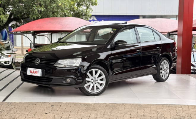 VW - VolksWagen JETTA Comfortline 2.0 T.Flex 8V 4p Tipt. 2013 Flex