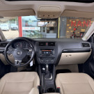 VW - VolksWagen JETTA Comfortline 2.0 T.Flex 8V 4p Tipt. 2013 Flex-7