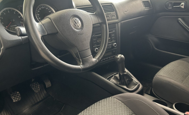 VW - VolksWagen Golf 1.6 Mi Total Flex 8V 4p 2012 Flex-9