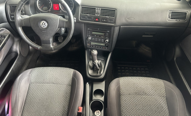VW - VolksWagen Golf 1.6 Mi Total Flex 8V 4p 2012 Flex-6