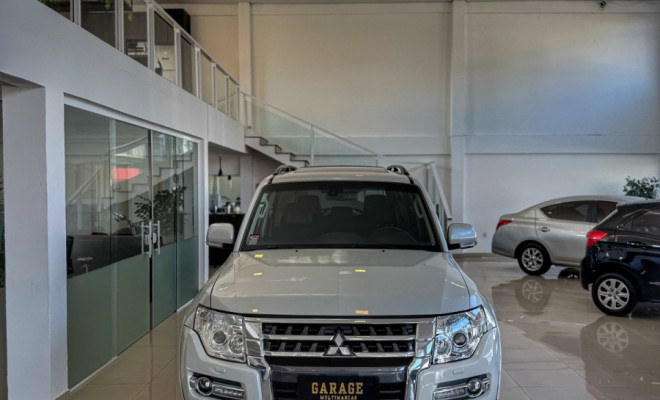 Mitsubishi Pajero HPE Full 3.2 4x4 T.I.Dies. 5p Aut 2016 Diesel-1