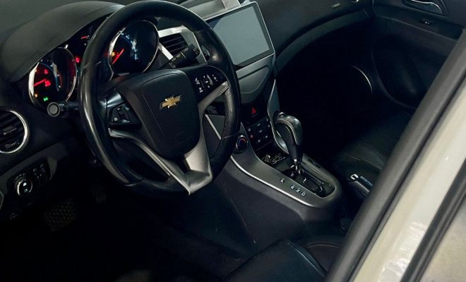 GM - Chevrolet CRUZE HB Sport LTZ 1.8 16V FlexP. 5p Aut 2014 Flex-5