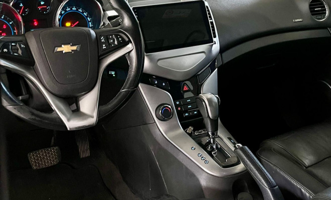 GM - Chevrolet CRUZE HB Sport LTZ 1.8 16V FlexP. 5p Aut 2014 Flex-4